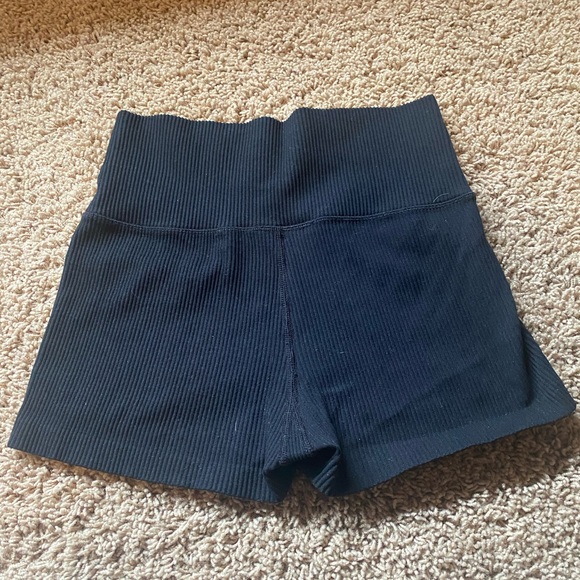 Aerie Workout Shorts - Picture 1 of 3
